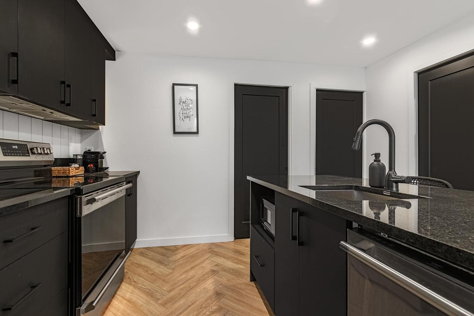Les Appartements Du 300 魁北克 外观 照片